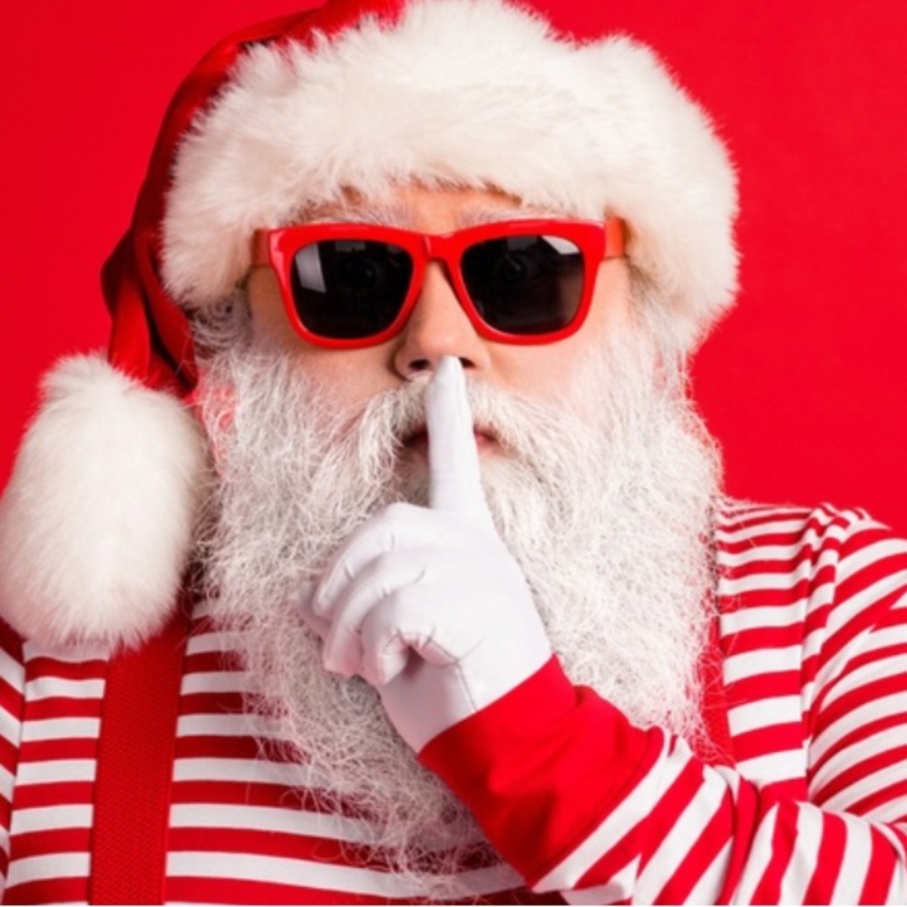 Secret Santa show listing / $3 shipping label